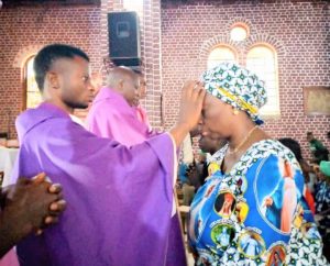 *Mercredi des Cendres à Kabinda et Tshofa : les fidèles débutent le Carême  sous le signe du jeûne, de la prière et du partage*